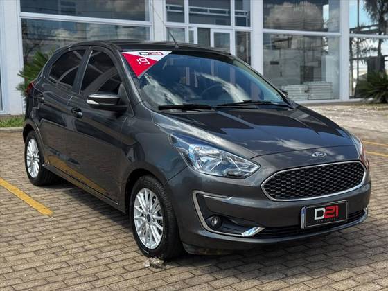 FORD KA 1.5 TI-VCT FLEX TITANIUM AUTOMÁTICO FORD KA 1.5 TI-VCT FLEX TITANIUM AUTOMÁTICO